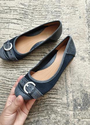 Женские балетки clarks