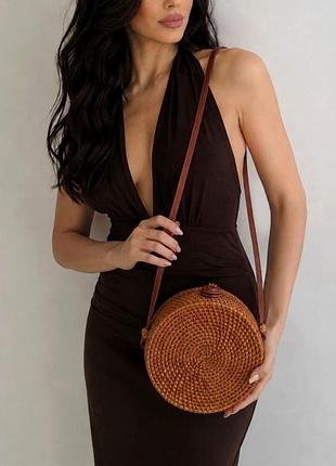 Кругла плетена сумка-кроссбоді із ротанга в стилі bali bag, з тонкою ручкою через плече
