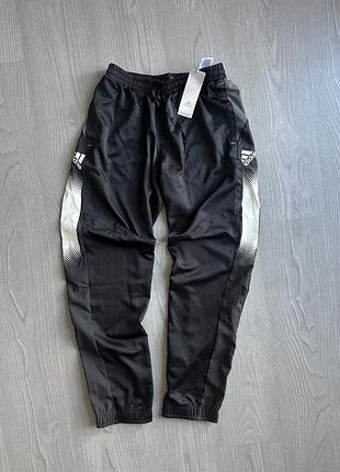 Штани adidas