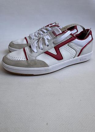 Шкіряні кросівки vans
