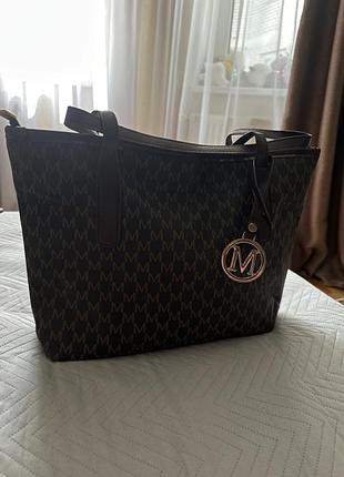 Продам цена торг michael kors medium у класичному дизайні