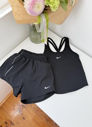 Костюм nike шорти і маєчка на дівчинку 8 - 10 років на зріст 128 - 137 см