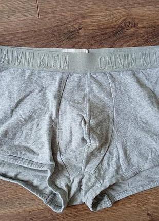 Брендовые боксеры calvin klein.