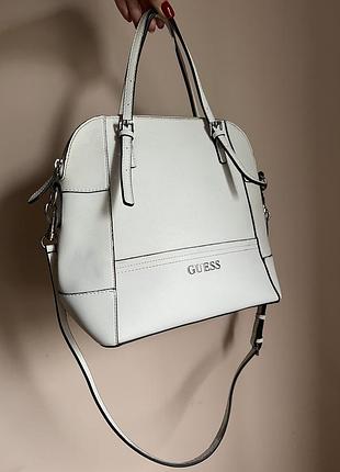 Жіноча сумка guess біла екошкіра