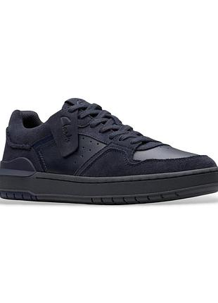 Clarks courtlite2 lo — когда кеды выглядят спокойно, но ходят так, будто им за это платить.