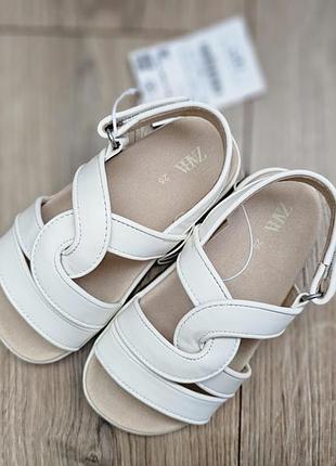 Босоножки zara