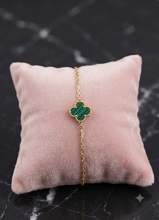Изысканный браслет в стиле van cleef с зеленым клевером (малют). люкс качество!