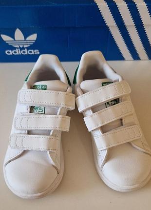 Дитячі кросівки adidas