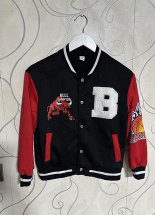 Бомбер chicago bulls 10 років