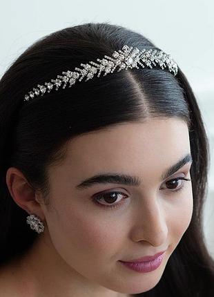Тіара діадема прикраса на голову срібляста з камінням