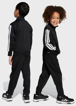 Спортивний костюм adidas