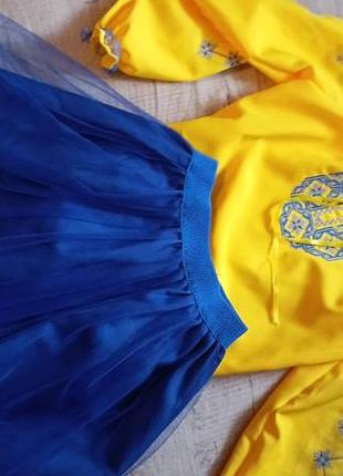 Яскравий костюм-вишиванка для дівчинки (жовта блузка + синя спідниця) 10-11 років