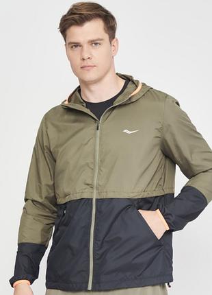 Ветровка saucony

packaway jacket  l