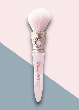 Кисточка для румян flower knows bunny garden pearl pink розовая