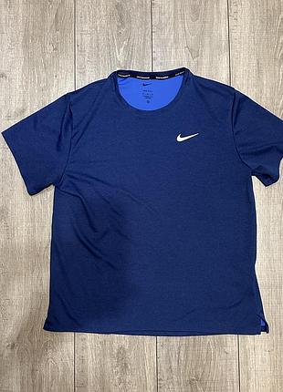 Nike чоловіча спортивна футболка оригінал