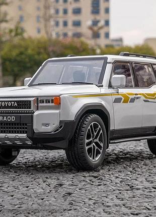 Toyota land cruiser prado j250 1:24 металева модель позашляховика, інерційна, світло фар, звук, двері відкриваються