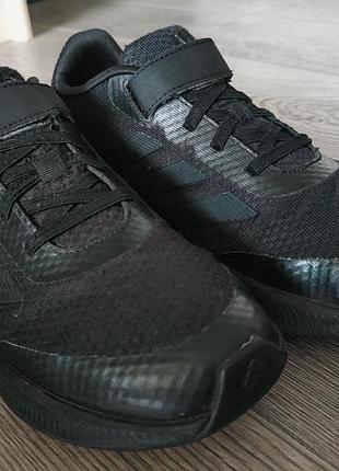Кроссовки фирменные " adidas"