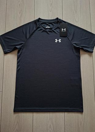 Спортивная футболка under armour для мальчика на 10-12 рокиа