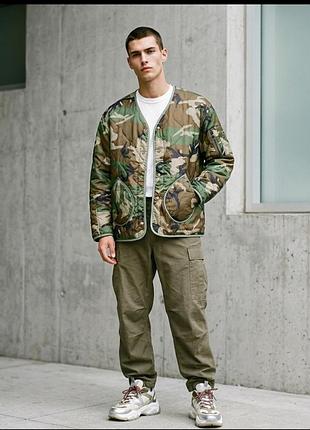Куртка мужская в камуфляжном принте zara.