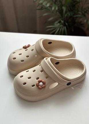 Тапочки крокси