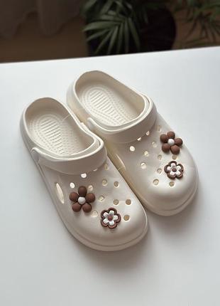 Тапочки крокси