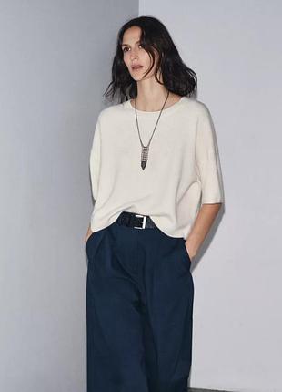 Шикарный свитер из шерсти zara