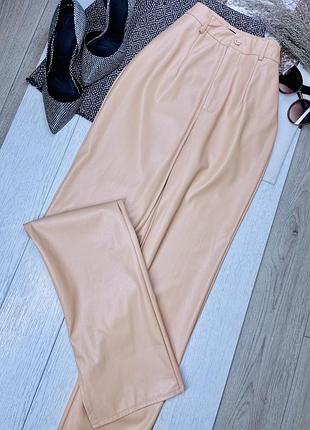 Бежеві брюки missguided xs прямі брюки на високій посадці брюки з еко шкіри маленький розмір