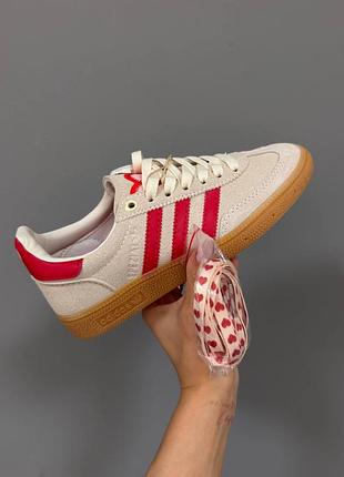 Кроссовки adidas spezial valentines day