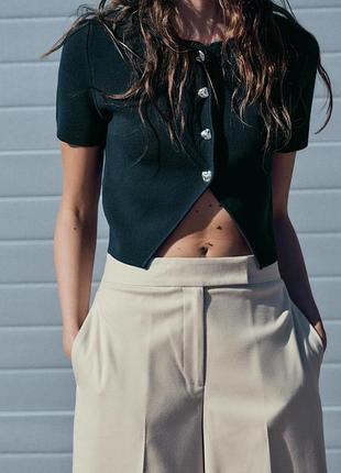 Синій / зелений укорочений трикотажний топ / хакі футболка zara