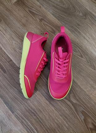 Кроссовки clarks