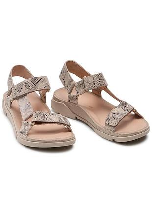Босоножки clarks