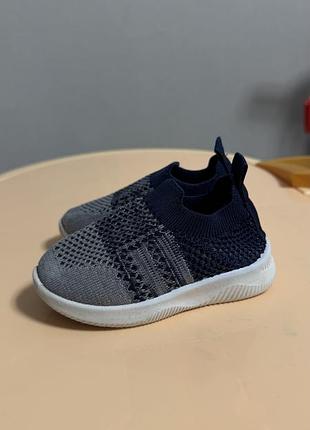 Продам дитячі макасини 4