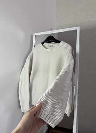 Білий жіночий светр bershka s-m