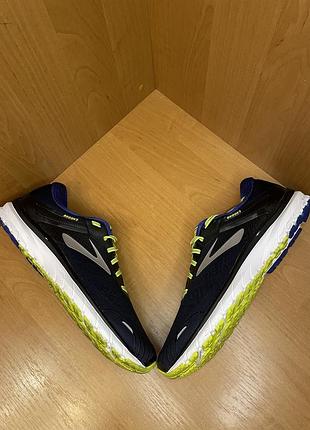 Кросівки brooks defyance