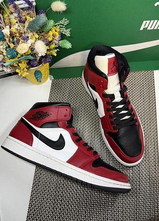 Кроссовки оригинал air jordan 1 mid chicago black toe