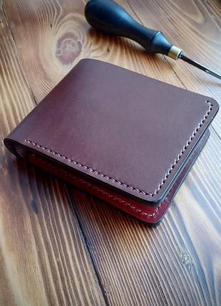 Минималистичный кожаный кошелек ручной работы