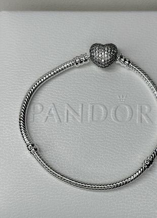 Браслет для жінок pandora сріблястий зі вставкою фіаніт