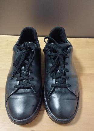 Кожаные мужские кроссовки clarks