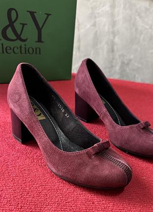 Жіночі туфлі r&y collection бордового кольору