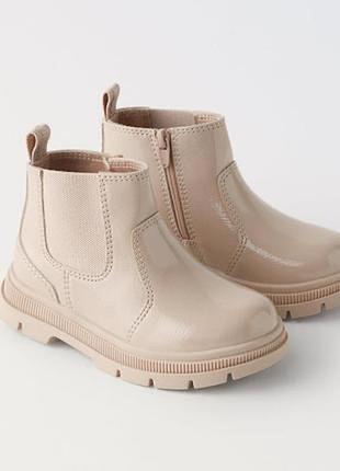 Лакові черевики zara 23