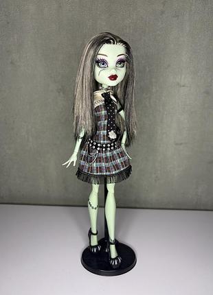 Оригінальна лялька monster high frankie stein френкі штейн базова g1 перше покоління перевипуск mattel