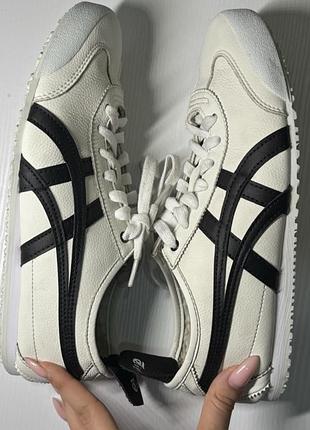 Onitsuka tiger mexico 66 ,26,5 см,  білому кольорі з чорними смужками