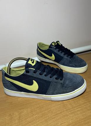 Чоловічі кеди nike ruckus lr, 40,5 розмір