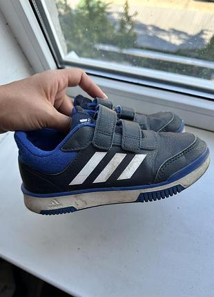 Кроссовки adidas на мальчика 33 р 20 см