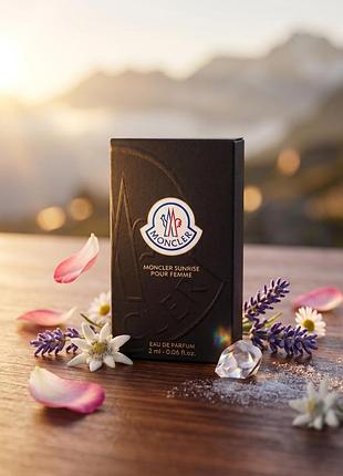 Оригинальный пробник парфюмированной воды moncler sunrise pour femme (2 мл)