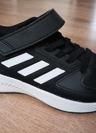 Кроссовки adidas, оригинал р29