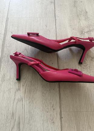 Босоніжки zara шкіра 36