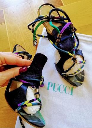 Італійські босоніжки відомого бренда pucci, оригінал.