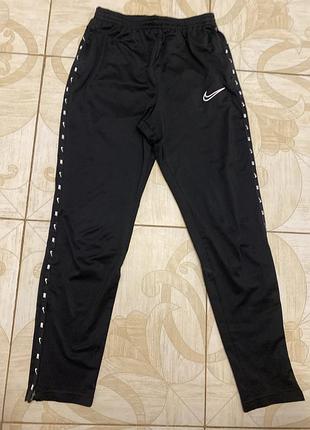 Жіночі лосіни nike