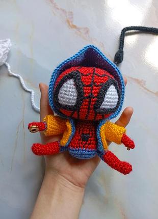 Вязаная игрушка амигуруми человек-паук, ручная работа